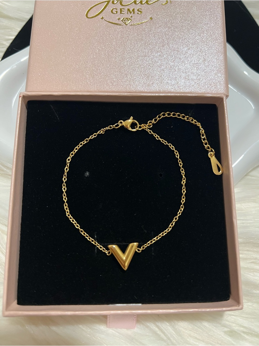 18K Gold Plated Stainless Steel V-Accent Chain Bracelet - NWT